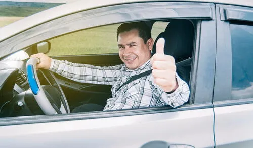 El FLHSMV de Florida y los nuevos requisitos para renovar la licencia.