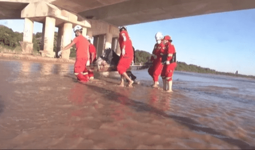 Cadáver, bomberos, Bolivia