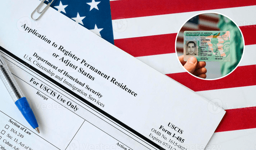 El USCIS se encarga de la entrega del Green Card o residencia permanente.