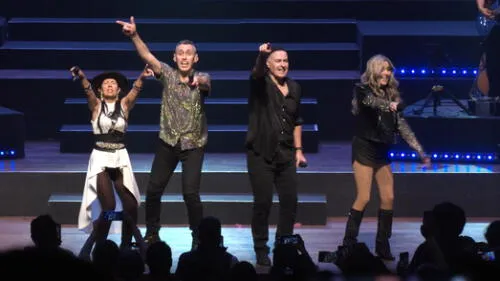 Amistades Peligrosas y The Sacados hicieron vibrar la gala ‘Molan de los 90’ con sus mejores éxitos