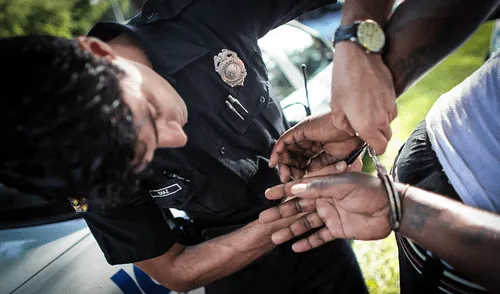 FLHSMV sanciona a conductores que incumplan la ley en Miami Dade con multas o la cárcel. FLHSMV sanciona a conductores que incumplan la ley en Miami Dade con multas o la cárcel.