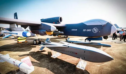 China prepara el debut operativo del Jiu Tian, un UAV nodriza que revoluciona la guerra aérea: vuela a 15.000 metros y despliega enjambres de drones kamikaze. Foto: EFE China lanza el Jiu Tian, su primer "portaaviones de drones": puede transportar 6 toneladas de vehículos no tripulados