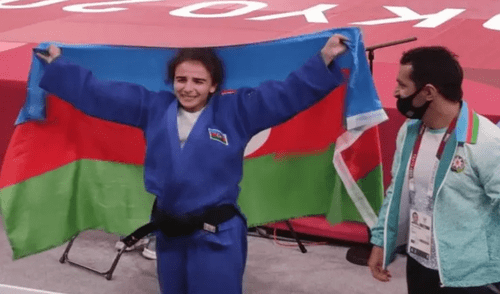 El veto ha generado controversia en Azerbaiyán, donde Hajiyeva es vista como una heroína.