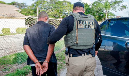 Los inmigrantes en Colorado deben portar documentos válidos como la Green Card; de lo contrario serán detenidos o multados.