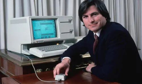 Los primeros mouse de Apple solo tenían un botón. Un error de diseño que Microsoft advirtió. Foto: santanderpost