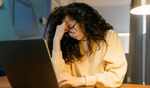El 76% de los encuestados afirmó que cambiaría su ocupación actual por la profesión soñada en su niñez. Foto: Andina Trabajo