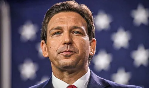 La Ley HB 615, firmada por Ron DeSantis, facilita la comunicación legal entre propietarios e inquilinos en Florida.