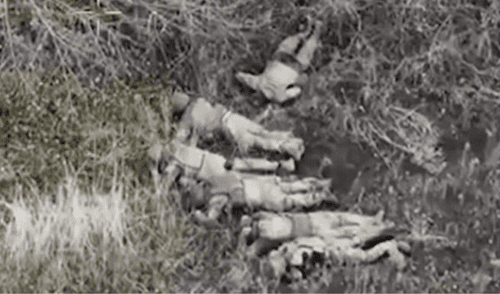 Las grabaciones detallan órdenes de ejecutar prisioneros ucranianos y han sido corroboradas por expertos forenses, generando nuevas denuncias de crímenes de guerra en la invasión de Rusia a Ucrania. Foto: Captura/CNN Las grabaciones detallan órdenes de ejecutar prisioneros ucranianos y han sido corroboradas por expertos forenses, generando nuevas denuncias de crímenes de guerra en la invasión de Rusia a Ucrania.