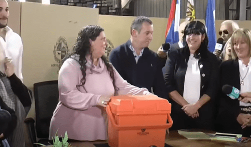 Empate electoral en Uruguay para alcaldía de San Bautista se decidió al azar entre dos candidatos: Foto: El Clarín San Bautista Uruguay, alcaldía Uruguay.