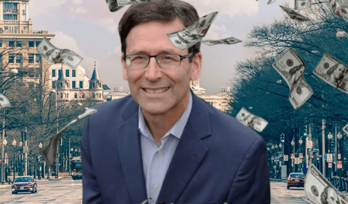 El 20 de mayo, Ferguson firma presupuesto estatal con aumento de impuestos. El 20 de mayo, Ferguson firma presupuesto estatal con aumento de impuestos.