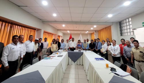 Durante la sesión, se presentaron avances sobre los compromisos de la Mesa y se definieron nuevas acciones.