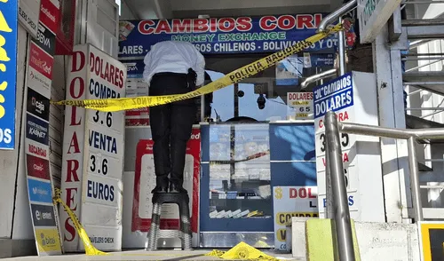 Asaltan casa de cambio en Arequipa. Foto: Wilder Pari/ La República