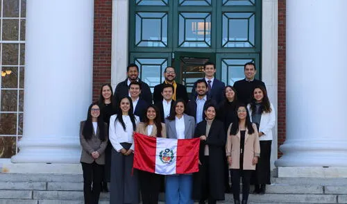 Estudiantes peruanos en Harvard. La permanencia de varios de ellos podría peligrar por medidas del gobierno. Foto: Difusión En la universidad de Harvard estudian entre 60 y 70 jóvenes peruanos.