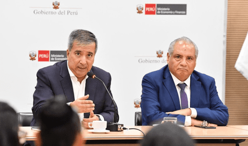 A la reunión asistieron también los viceministros de Economía, Denisse Miralles; y de Hacienda, Erick Lahura; así como el viceministro de Transportes, Ismael Sutta. Foto: AP Noticias
