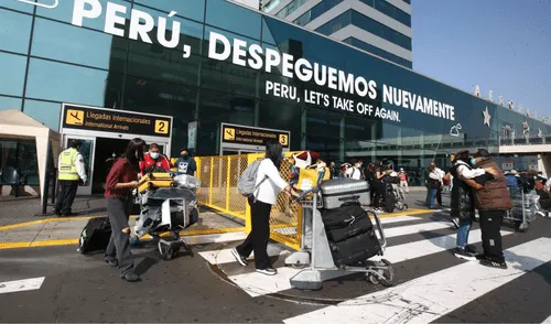 En Perú operan un promedio de 29 líneas aéreas que bridan el servicio de transporte aéreo internacional, vía MTC. En Perú operan un promedio de 29 líneas aéreas que bridan el servicio de transporte aéreo internacional, vía MTC.