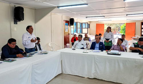 La capacitación abordó temas clave como asociatividad, control biológico de plagas y sistemas de riego.