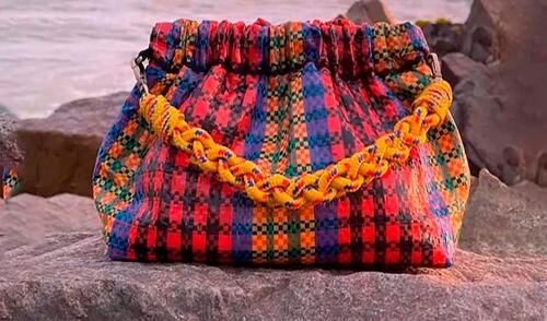 La cartera ha generado una ola de comentarios en redes sociales por el excesivo precio del producto. Foto: @vico_show La cartera ha generado una ola de comentarios en redes sociales por el excesivo precio del producto.