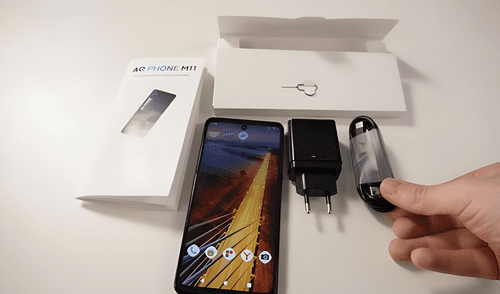 Comprar un Samsung en Rusia no es fácil de conseguir, tampoco se encuentra teléfonos comunes Foto: Página de Rusia