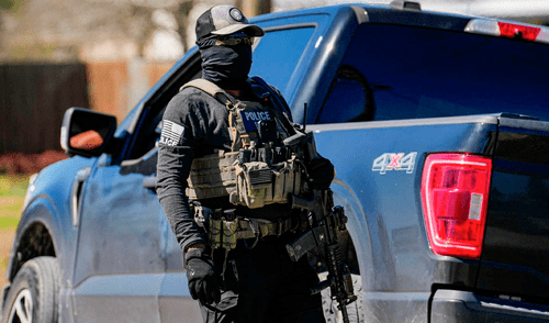 Un ley promovida por el Partido Republicano permite deportar indocumentados con ayuda de ICE.