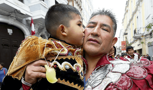 Este día es una ocasión especial para reconocer el esfuerzo, dedicación y apoyo que brindan los padres Foto: Archivo GLR