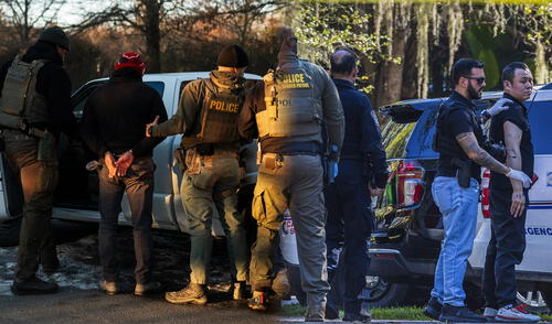 Nuevo proyecto de ley en Texas podría aumentar las redadas de ICE Nuevo proyecto de ley en Texas podría aumentar las redadas de ICE