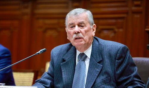 La sesión de la Comisión de Constitución la lideró el fujimorista Fernando Rospigliosi. Foto: Congreso. Fernando Rospigliosi