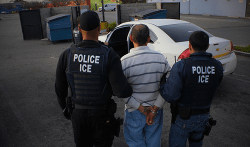 ICE arrestó a jardinero colombiano en MA por violar su liberación migratoria.