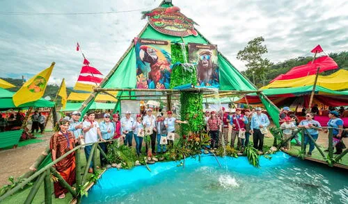 Este festival destaca por la fusión de tradiciones asháninkas y machiguengas. Este festival destaca por la fusión de tradiciones asháninkas y machiguengas.