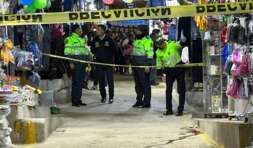 Mujer es baleada dentro de mercado en Ventanilla. Foto: Grecia Infante Mujer es baleada dentro de mercado en Ventanilla. Foto: Grecia Infante