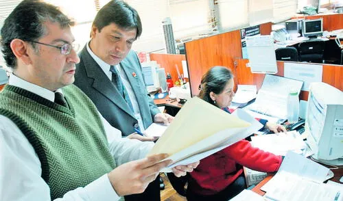 El dictamen de la Comisión de Presupuesto propone otorgar el pago de CTS y gratificación a los trabajadores CAS. Foto: Andina CAS