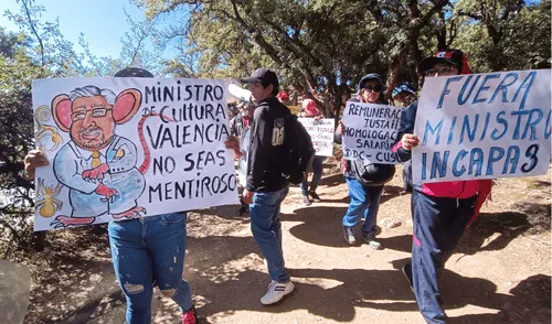 Trabajadores realizaron plantón en Sacsayhuamán. Foto: Luis Álvarez, La República