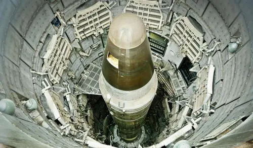 China lanza una IA nuclear capaz de detectar ojivas reales y desafía a Estados Unidos en control de armas