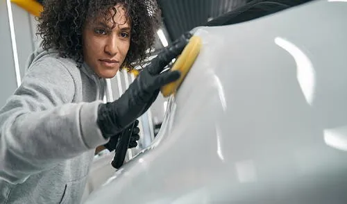 El precio del pulido de pintura en un auto puede oscilar entre S/200 y S/800. Foto: difusión carro