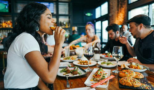 Reconocida cadena tex-mex enfrenta quiebra con el cierre de 40 restaurantes en EE. UU.