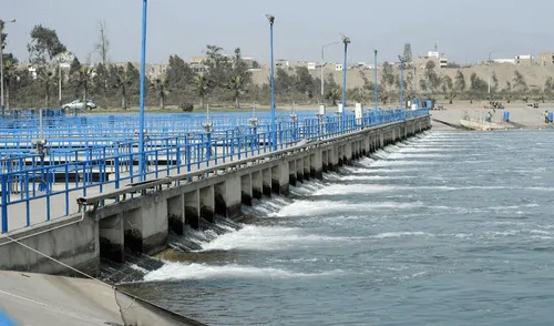 Hallan un cuerpo cercenado en la Atarjea. PNP investiga el posible crimen Foto: Andina Hallan un cuerpo cercenado en la Atarjea. PNP investiga el posible crimen Foto: Andina