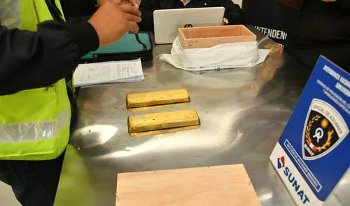 Barras de oro incautadas por la Sunat. Fotos: Sunat Barras de oro incautadas por la Sunat. Fotos: Sunat