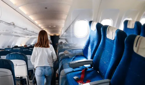 El asiento más seguro del avión no está ubicado en la parte delantera. Foto: composición LR/Business Insider/Alan por el mundo avion, accidente aéreo, India, avion india, accidente avion india, asiento más seguro del avion, el mejor asiento del avion