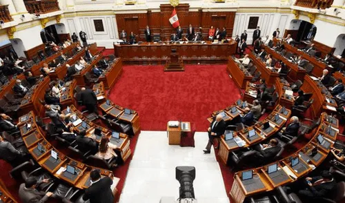 Congreso aprobó ley de impunidad para militares y policías y la restitución de la inmunidad parlamentaria.