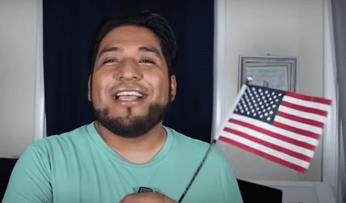 El ciudadano mexicano contó su experiencia con un oficial de USCIS El ciudadano mexicano contó su experiencia con un oficial de USCIS