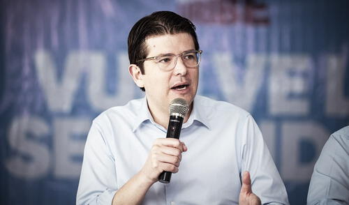 Uribe, de 39 años, permanece en cuidados intensivos debido a un edema cerebral persistente tras recibir tres disparos durante un acto político en Bogotá el 7 de junio. Foto: Miguel Uribe/Instagram Salud de Miguel Uribe es "extremadamente crítica” tras ser operado de emergencia por sangrado intracerebral