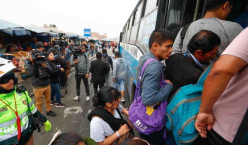 El nuevo paro concentrará mototaxistas, conductores de colectivos y de carga pesada, entre otros. Foto: Andina