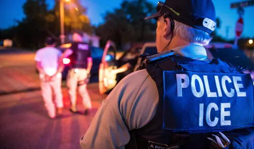 ICE intensificó sus redadas y Donald Trump exige avance del plan de deportación masiva.