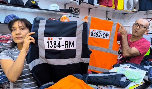 Chalecos se ofertan desde los 35 soles en galerías de Cercado en Chiclayo. Foto: Emmanuel Moreno, La República