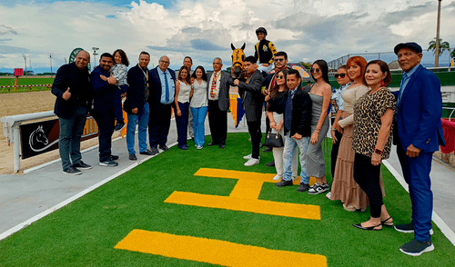 El Hipódromo de Valencia organiza carreras cada 2 semanas. Foto: Hinava