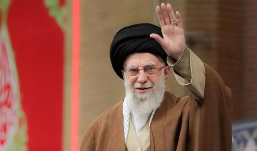 Alí Jameneí advirtió daños irreparables si EE.UU. interviene en la guerra. Jameneí es líder supremo de Irán y máxima autoridad política y religiosa.