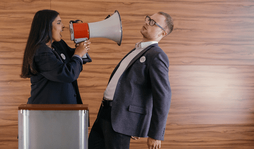 Algunas frases pueden demostrar tu falta de educación. Foto: Composición LR