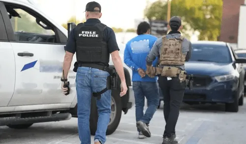 Padre de 3 marines es golpeado y arrestado por agentes en Estados Unidos