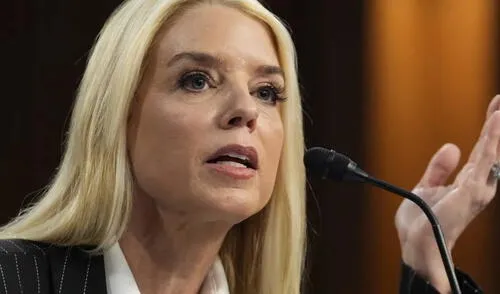 Pam Bondi afirma que estas medidas de Minnesota discriminan a los ciudadanos estadounidenses. Pam Bondi afirma que estas medidas de Minnesota discriminan a los ciudadanos estadounidenses.
