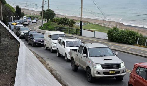 Derrumbe en acantilado de la Costa Verde provoca cierre temporal de vía en Magdalena del Mar