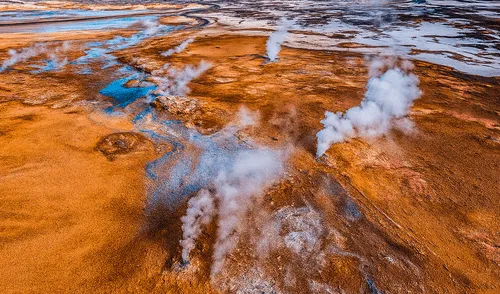 La ‘pluma térmica’ o 'columna de magma' fue descubierta por los investigadores gracias a las ondas sísmicas. Foto: IA. Investigación geológica descube una inusual 'pluma térmica' que pudo haber desviado la placa tectónica india hace millones de años